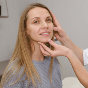 ¿Cómo rejuvenecer el rostro sin cirugía en Cartagena?